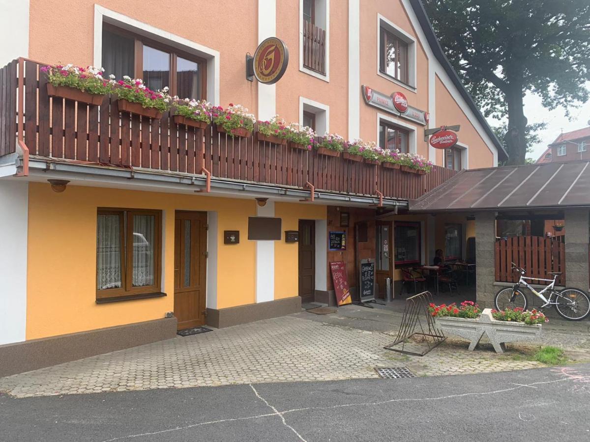Maly Byt 1+1 Karlsbad Exterior foto